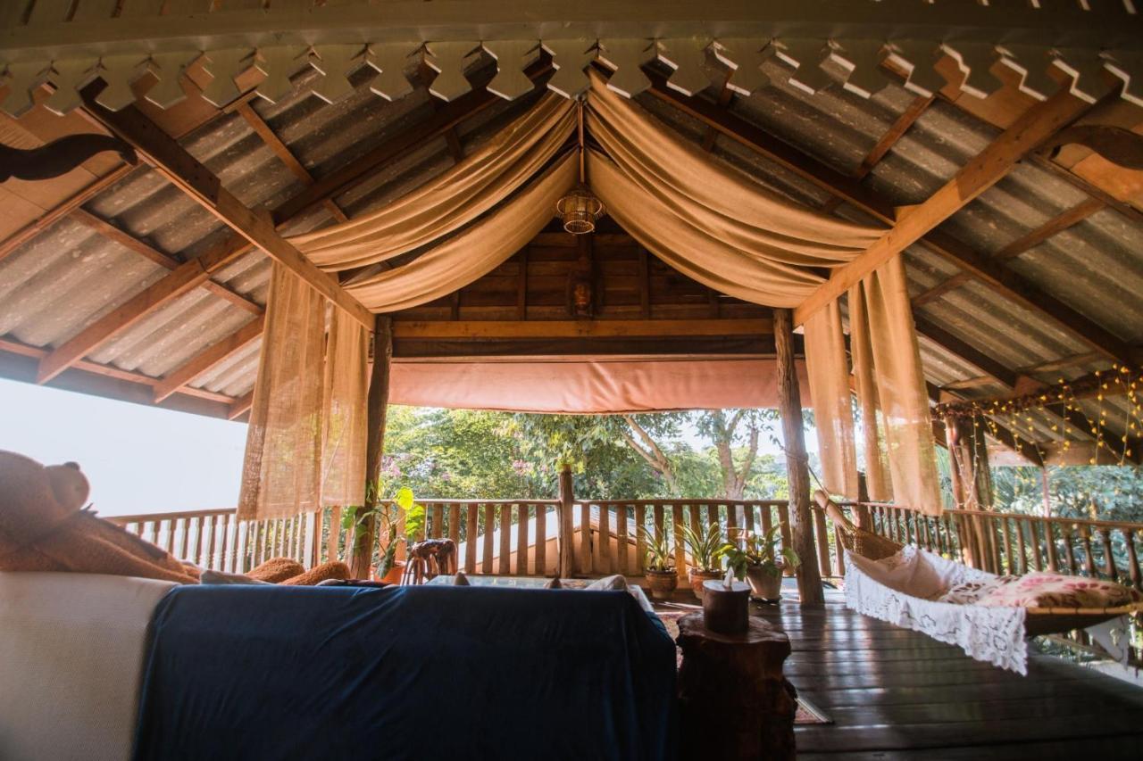 The Antique Riverside Resort Ban Pong  Экстерьер фото