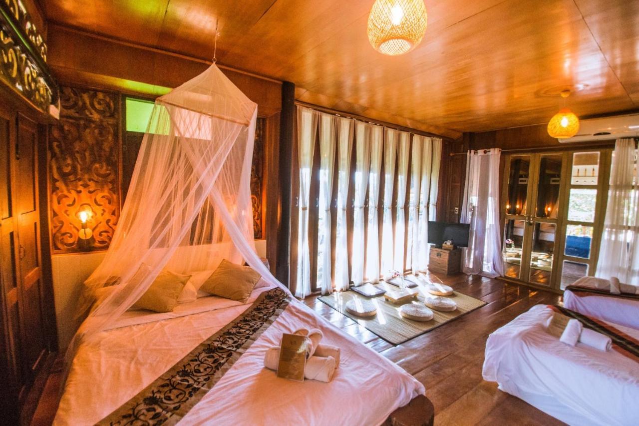 The Antique Riverside Resort Ban Pong  Экстерьер фото