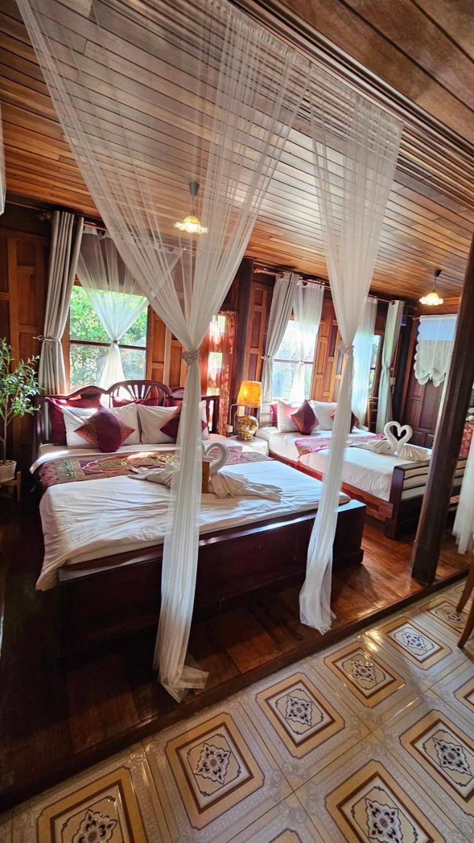 The Antique Riverside Resort Ban Pong  Экстерьер фото
