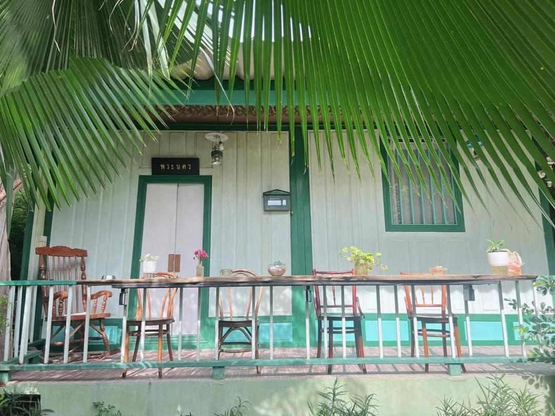The Antique Riverside Resort Ban Pong  Экстерьер фото