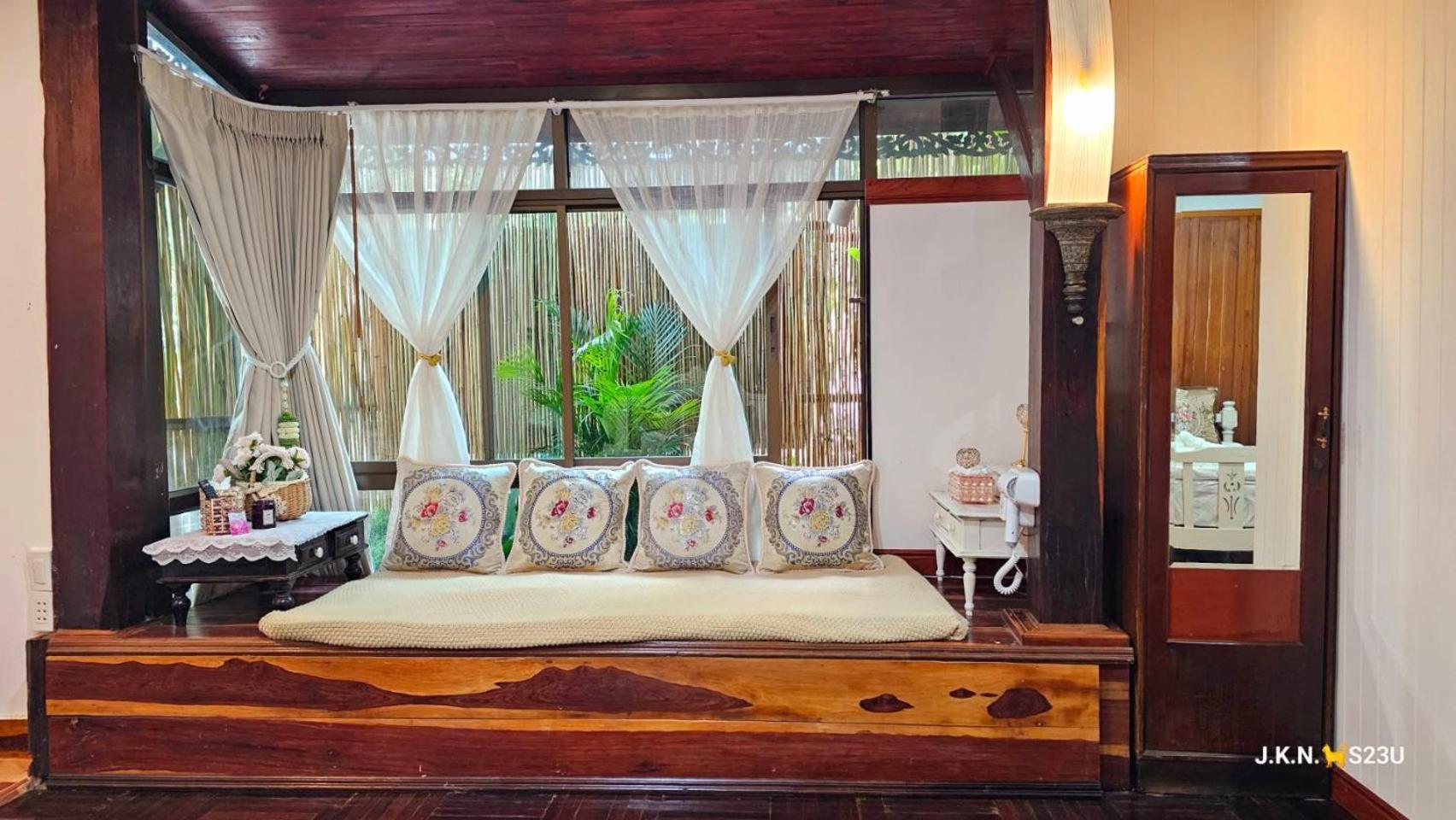 The Antique Riverside Resort Ban Pong  Экстерьер фото