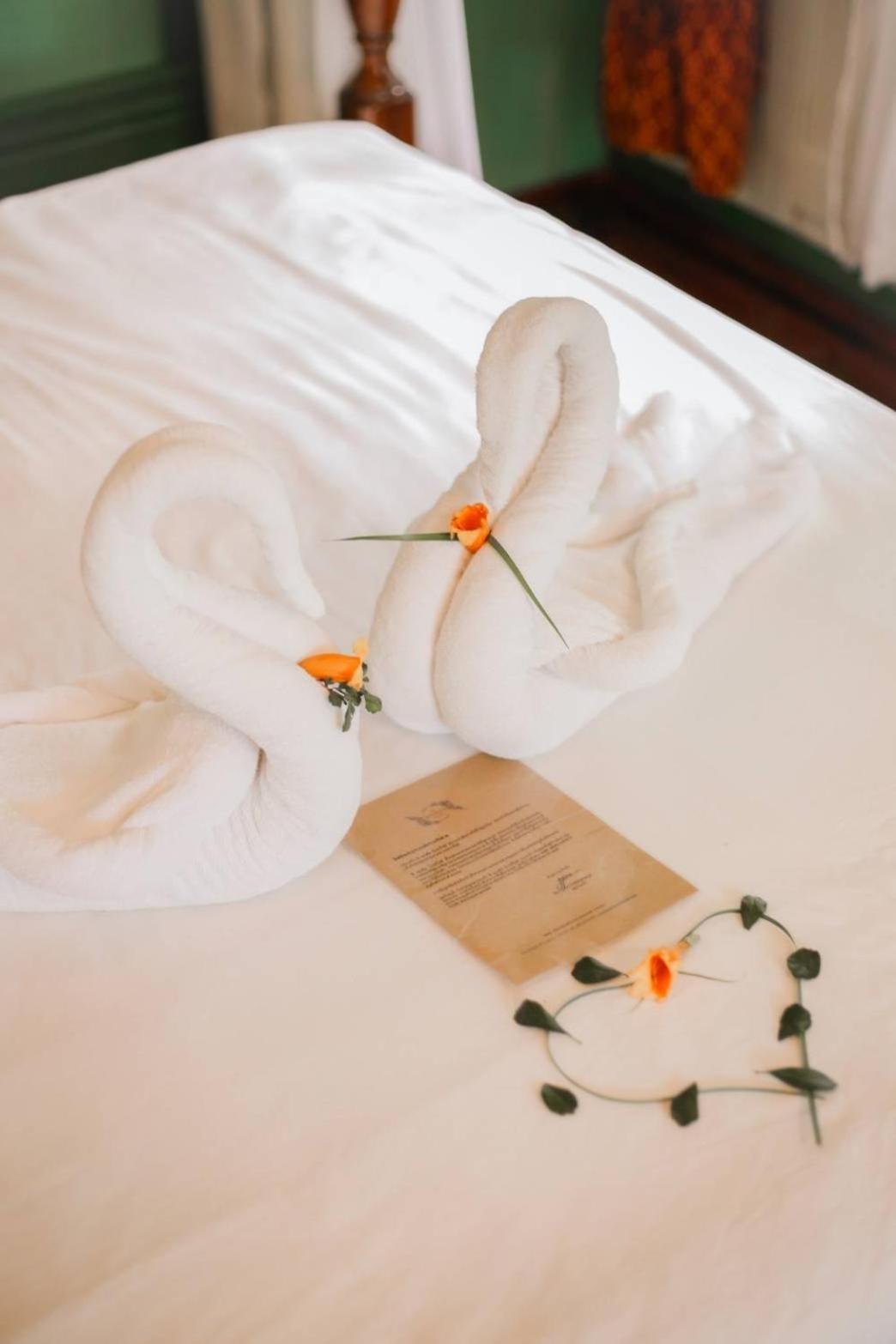 The Antique Riverside Resort Ban Pong  Экстерьер фото