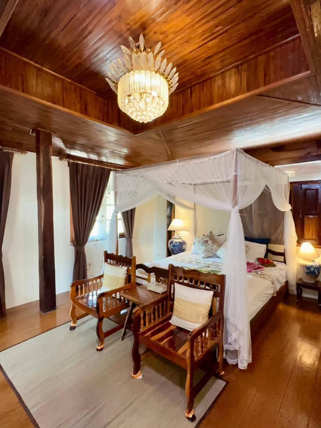 The Antique Riverside Resort Ban Pong  Экстерьер фото