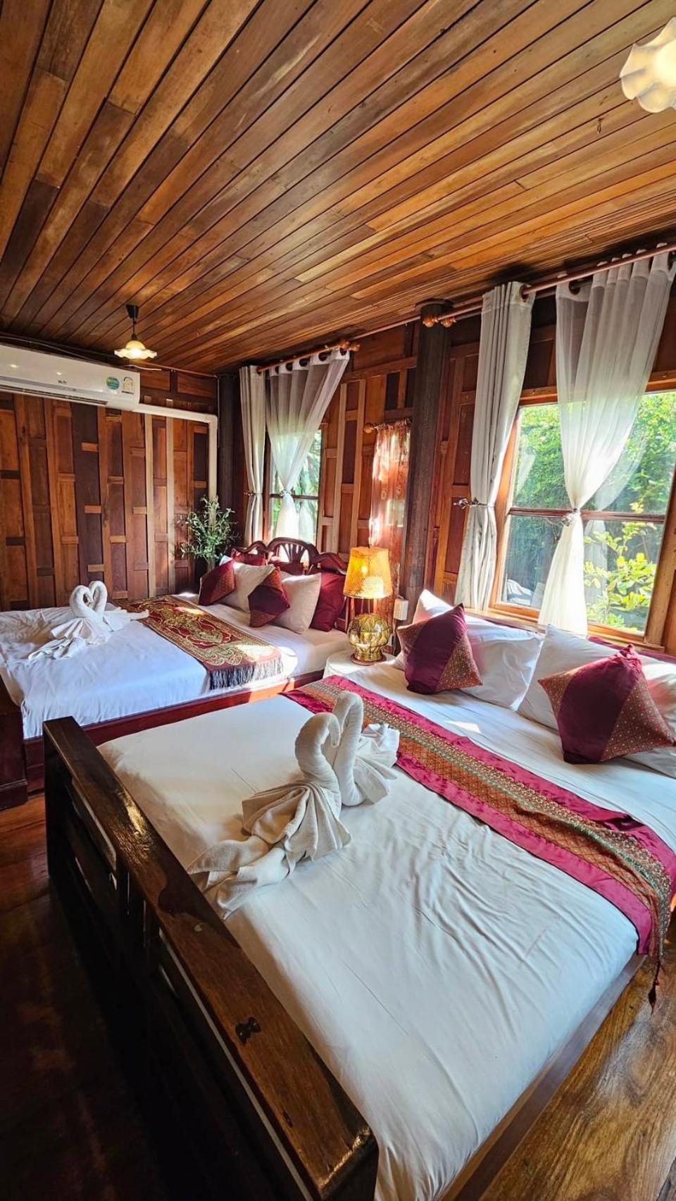 The Antique Riverside Resort Ban Pong  Экстерьер фото