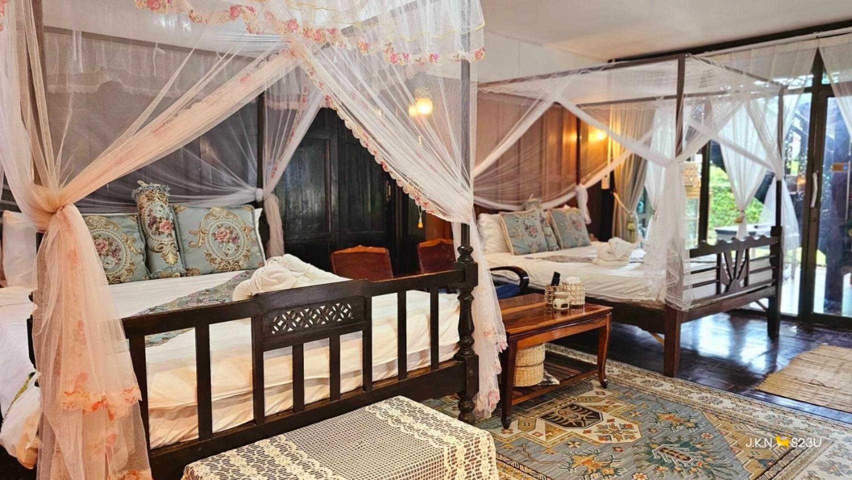 The Antique Riverside Resort Ban Pong  Экстерьер фото
